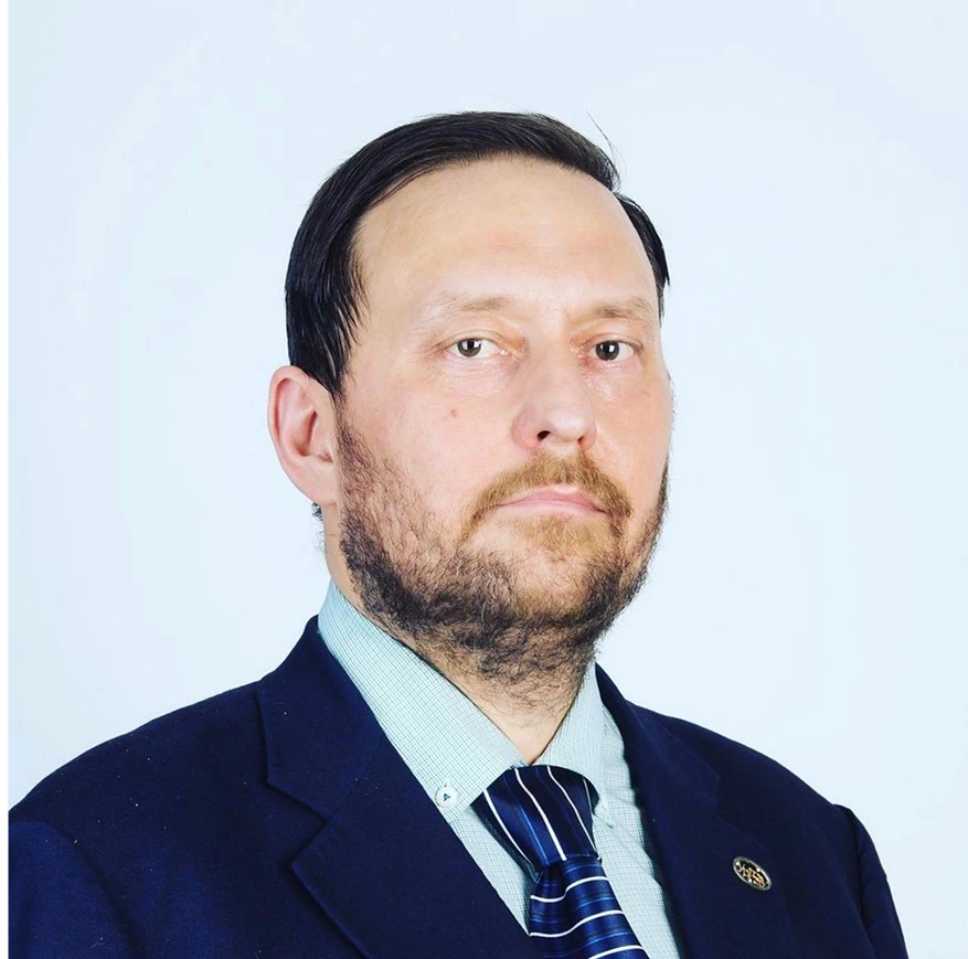 Александр Голиков