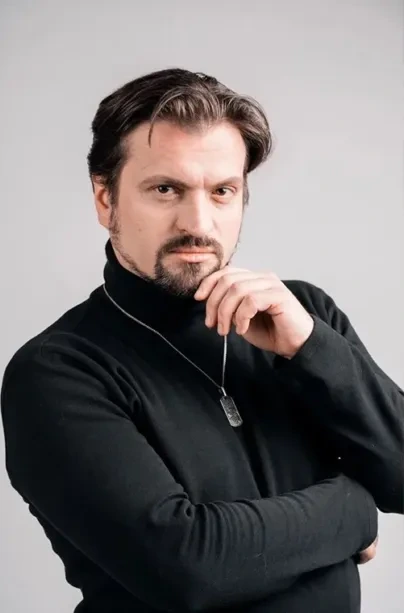 Алексей Петров